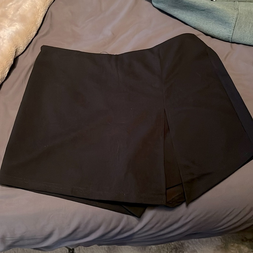 SHEIN skort black